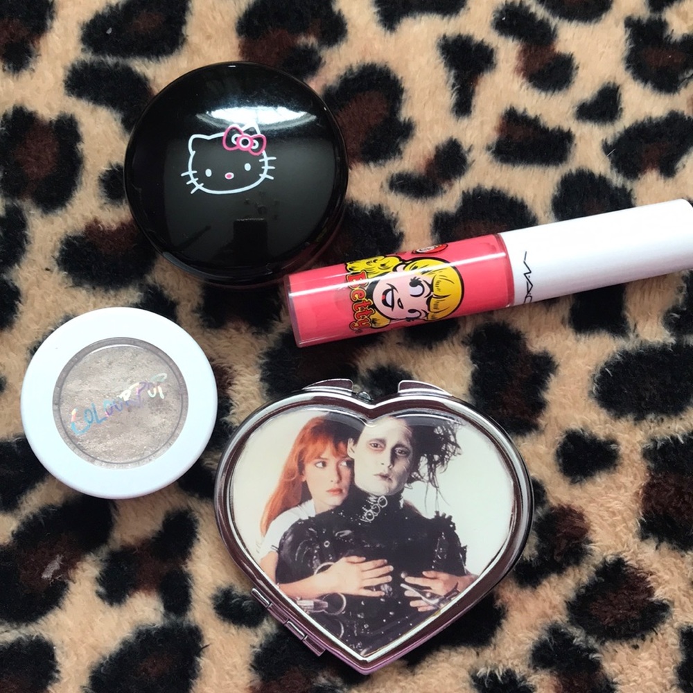Edward Scissorhands Compact Mirror + Free Makeup!